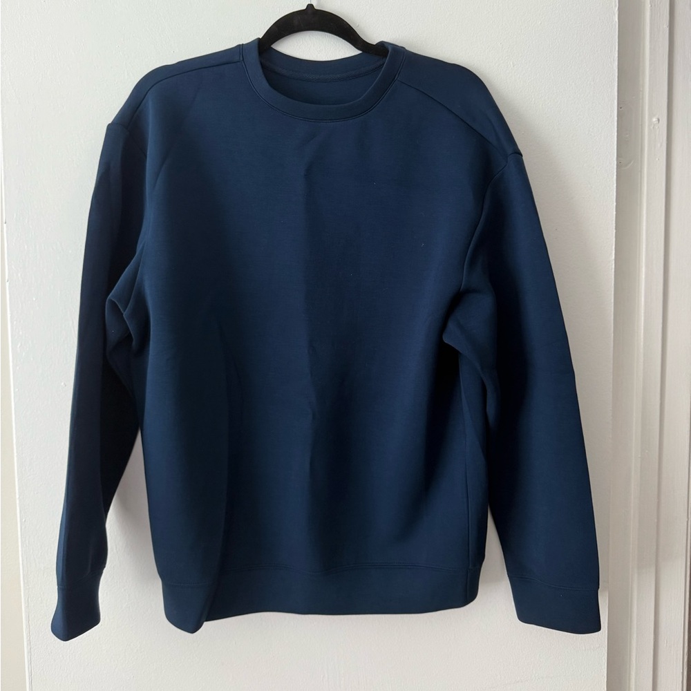 Leze The Label Blue Crewneck Sweater Classic Knit Design
